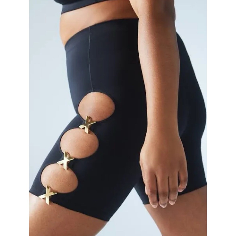 NWT Savage X Fenty Women's Biker Shorts High Rise Gold X Cut Out Medium Black